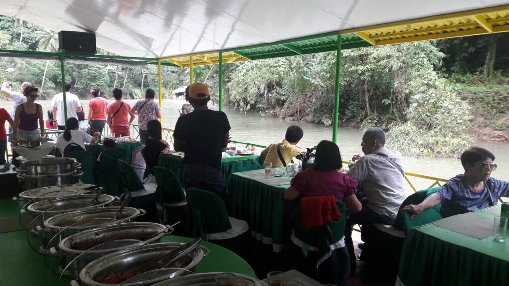 Bohol Tour River Cruise -buffet